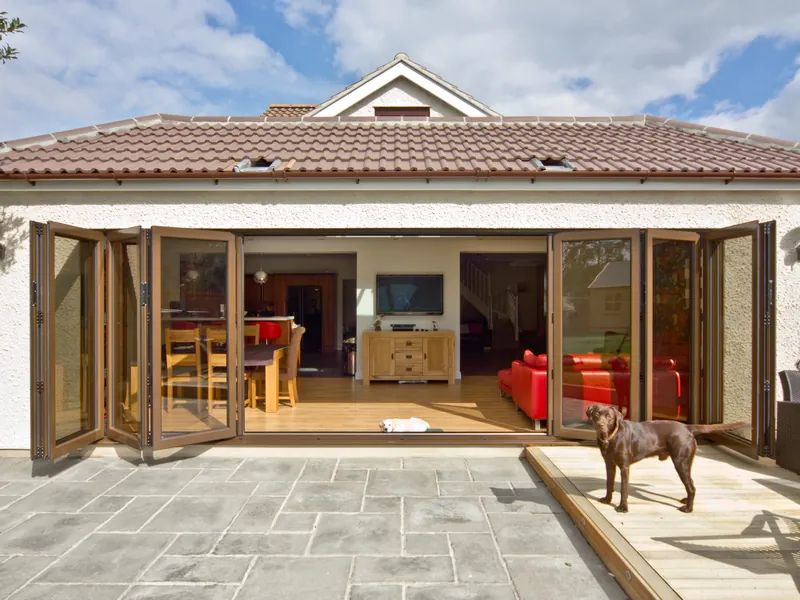 Bifold Stratford