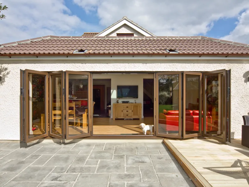 Bifold Stratford
