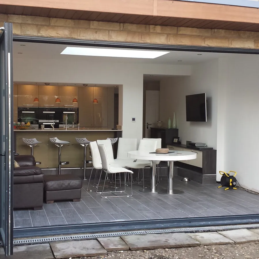 Bifold Stratford